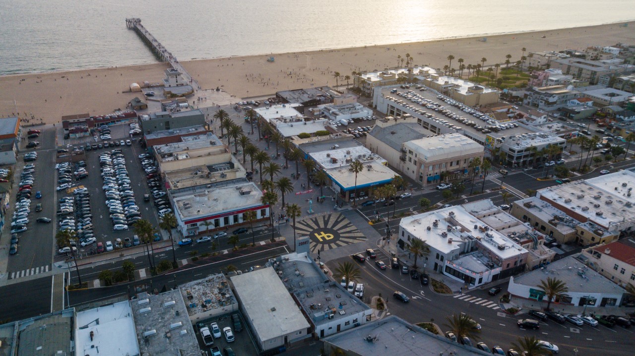 Hermosa Crosswalk at Pier and Hermosa Avenue